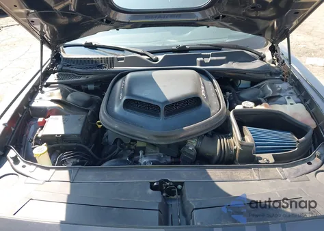 2018 Dodge Challenger 392 Hemi Scat Pack Shaker z USA, uszkodzony, nr VIN 2C3CDZFJ8JH331190